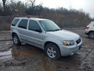 2006 Ford Escape Hybrid with VIN 1FMCU96H16KB20756, listed as a IAAI auction lot 41223286 with 101,829 mi miles and . Bid and sale history available at DreamBid. Image 1.