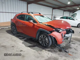 2019 Lexus UX with VIN JTHU9JBH2K2002208, listed as a IAAI auction lot 41500798 with 47,277 mi miles. Bid and sale history available at carsss.com. Image 1.