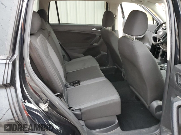 2019 Volkswagen Tiguan S z VIN 3VV0B7AX3KM046633, wystawiony jako Copart lot #57312875 z przebiegiem 134 207 mil mil oraz Szkoda całkowita • Salvage title. Historia ofert i sprzedaży dostępna na DreamBid. Obrazek 11.