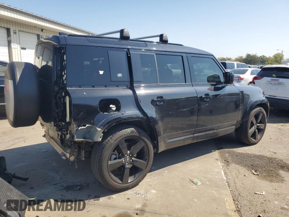 2022 Land Rover Defender with VIN SALEWERU0N2087281, listed as a Copart auction lot 67636814 with 25,546 mi miles and Salvage title. Bid and sale history available at DreamBid. Image 3.