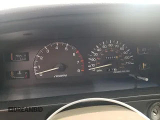 1991 Toyota Pickup DLX z VIN JT4VN13G3M5064161, wystawiony jako Copart lot #57963035 z przebiegiem 232 994 mil mil oraz Szkody całkowita. Historia ofert i sprzedaży dostępna na DreamBid. Obrazek 9.