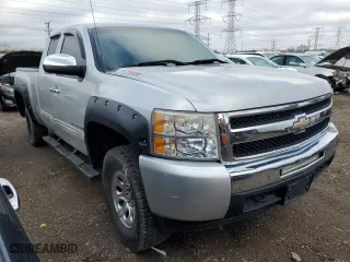 2010 Chevrolet Silverado 1500 LT with VIN 1GCSKSEA8AZ168241, listed as a Copart auction lot 84302704 with 157,334 mi miles and Salvage Title. Bid and sale history available at carsss.com. Image 4.