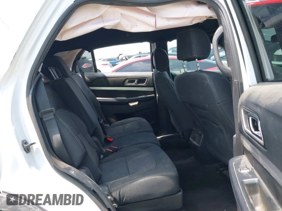 2017 Ford Explorer XLT with VIN 1FM5K7D89HGC85465, listed as a IAAI auction lot 42151342 with Not provided miles and . Bid and sale history available at DreamBid. Image 8.