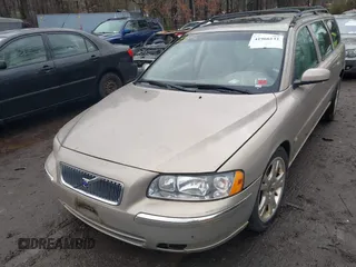 2005 Volvo V70 z VIN YV1SW592152519914, wystawiony jako IAAI lot #41966142 z przebiegiem 90 253 mil mil oraz . Historia ofert i sprzedaży dostępna na DreamBid. Obrazek 6.