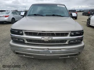 2001 Chevrolet Silverado 1500 LS with VIN 2GCEC19V411388891, listed as a Copart auction lot 48082215 with 178,973 mi miles and Salvage Title. Bid and sale history available at carsss.com. Image 5.