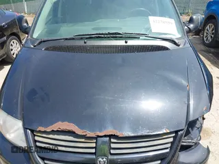 2005 Dodge Caravan SXT z VIN 2D4GP44L35R498670, wystawiony jako IAAI lot #42278939 z przebiegiem Nie podano mil oraz . Historia ofert i sprzedaży dostępna na DreamBid. Obrazek 10.