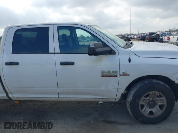 2015 Ram 2500 Tradesman with VIN 3C6UR5CL5FG679575, listed as a IAAI auction lot 41493456 with 257,884 mi miles. Bid and sale history available at carsss.com. Image 14.