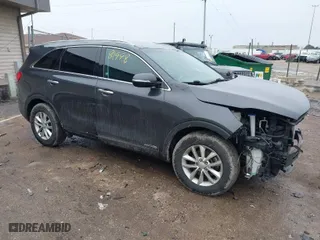 2017 Kia Sorento LX V6 with VIN 5XYPGDA51HG221737, listed as a IAAI auction lot 41684998 with 76,465 mi miles. Bid and sale history available at carsss.com. Image 1.
