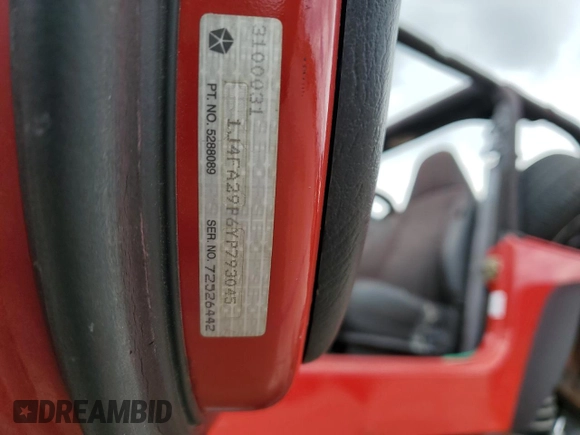 2000 Jeep Wrangler SE with VIN 1J4FA29P6YP793045, listed as a Copart auction lot 58756715 with 202,110 mi miles and Salvage title. Bid and sale history available at DreamBid. Image 12.
