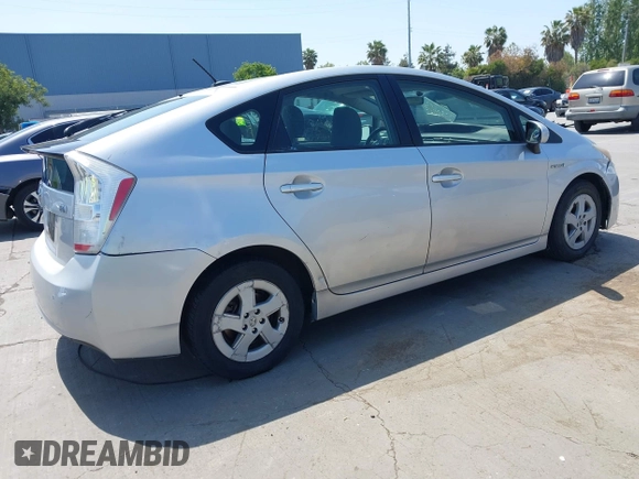 2011 Toyota Prius I z VIN JTDKN3DUXB5331344, wystawiony jako IAAI lot #42021340 z przebiegiem 330 635 mil mil oraz . Historia ofert i sprzedaży dostępna na DreamBid. Obrazek 4.