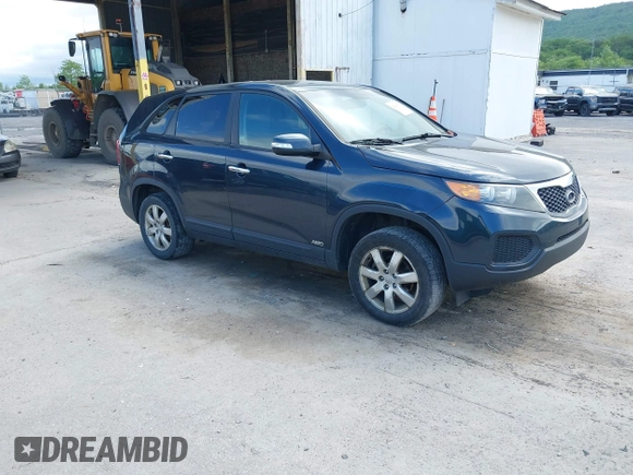 2013 Kia Sorento LX with VIN 5XYKTCA60DG403769, listed as a IAAI auction lot 42265980 with 215,013 mi miles and . Bid and sale history available at DreamBid. Image 1.