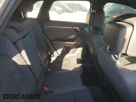 2021 Audi Q3 S line Premium Plus с VIN WA1EECF31M1103352, выставлен на аукционе Copart как лот 53702785 с пробегом 46 469 миль миль и На запчасти • Non repairable. История ставок и продаж доступна на DreamBid. Изображение 11.