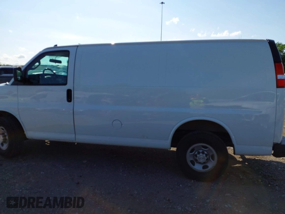 2019 Chevrolet Express Cargo Van with VIN 1GCWGAFP6K1173549, listed as a IAAI auction lot 42082743 with 86,763 mi miles. Bid and sale history available at carsss.com. Image 14.