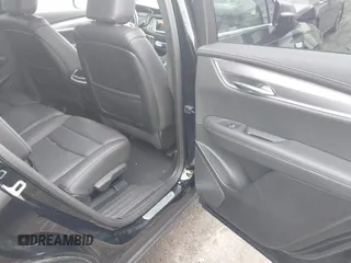 2024 Cadillac XT6 AWD Luxury z VIN 1GYKPBR49RZ723838, wystawiony jako IAAI lot #42346554 z przebiegiem 27 525 mil mil oraz . Historia ofert i sprzedaży dostępna na DreamBid. Obrazek 8.
