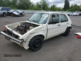 1981 Volkswagen Rabbit z VIN 1VWFG0179BV177022, wystawiony jako Copart lot #65369204 z przebiegiem 168 444 mil mil oraz Szkody całkowita. Historia ofert i sprzedaży dostępna na DreamBid. Obrazek 1.