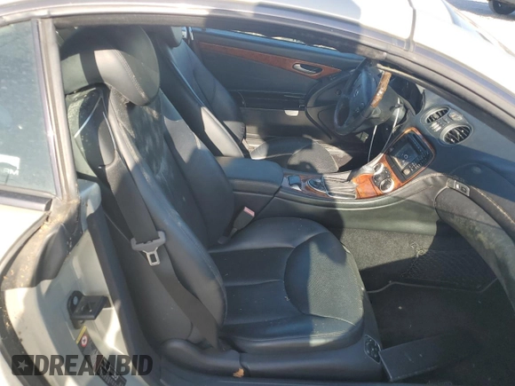 2003 Mercedes-Benz SL 500 z VIN WDBSK75F43F010183, wystawiony jako Copart lot #55220355 z przebiegiem 74 967 mil mil oraz Szkoda całkowita • Salvage title. Historia ofert i sprzedaży dostępna na DreamBid. Obrazek 10.