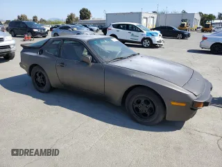 1987 Porsche 944 with VIN WP0AB0944HN472642, listed as a Copart auction lot 55420985 with 122,200 mi miles and Salvage title. Bid and sale history available at DreamBid. Image 4.