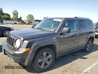 2014 Jeep Patriot Latitude z VIN 1C4NJPFA1ED814007, wystawiony jako Copart lot #59195475 z przebiegiem 186 227 mil mil oraz Czysty tytuł • Clean title. Historia ofert i sprzedaży dostępna na DreamBid. Obrazek 1.