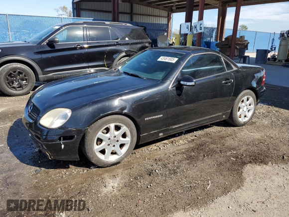 2002 Mercedes-Benz SLK-Class 2.3L Kompressor with VIN WDBKK49F92F254662, listed as a Copart auction lot 43461805 with 107,162 mi miles and Non Repairable. Bid and sale history available at carsss.com. Image 1.