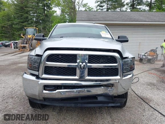 2013 Ram 2500 SLT z VIN 3C6UR5JL9DG571444, wystawiony jako IAAI lot #42210589 z przebiegiem 143 029 mil mil oraz . Historia ofert i sprzedaży dostępna na DreamBid. Obrazek 12.