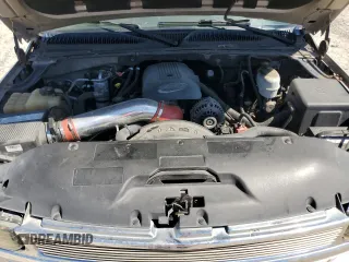 2004 Chevrolet Suburban LS with VIN 3GNEC16Z74G321096, listed as a Copart auction lot 48548765 with 241,491 mi miles and Salvage Title. Bid and sale history available at carsss.com. Image 12.