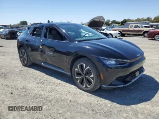 2022 Kia EV6 Wind with VIN KNDC3DLC3N5075688, listed as a Copart auction lot 69215484 with 32,940 mi miles and Salvage Title. Bid and sale history available at carsss.com. Image 4.