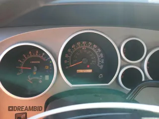 2013 Toyota Tundra z VIN 5TFEM5F18DX063156, wystawiony jako Copart lot #46681385 z przebiegiem 125 682 mil mil oraz Szkoda całkowita • Salvage title. Historia ofert i sprzedaży dostępna na DreamBid. Obrazek 9.