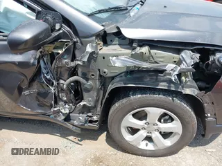 2019 Jeep Compass Latitude with VIN 3C4NJCBB1KT833007, listed as a IAAI auction lot 42401265 with 106,973 mi miles and . Bid and sale history available at DreamBid. Image 6.