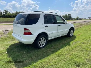 2000 Mercedes-Benz M-Class with VIN 4JGAB72E8YA154277, listed as a Copart auction lot 85389754 with 0 mi miles and Clean Title. Bid and sale history available at carsss.com. Image 4.