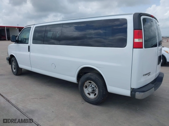 2012 Chevrolet Express Passenger 1LT with VIN 1GAZG1FG9C1129455, listed as a IAAI auction lot 42105765 with 150,090 mi miles. Bid and sale history available at carsss.com. Image 3.