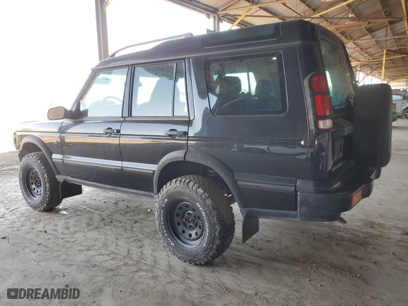 2001 Land Rover Discovery Series II w/Cloth with VIN SALTY15491A294591, listed as a Copart auction lot 46454845 with 180,914 mi miles and Salvage Title. Bid and sale history available at carsss.com. Image 2.