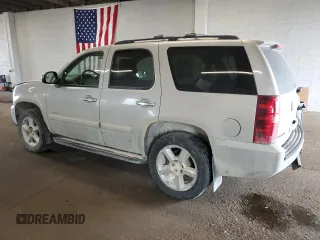 2007 Chevrolet Tahoe LT z VIN 1GNFK130X7J373208, wystawiony jako Copart lot #60710515 z przebiegiem 304 885 mil mil oraz Szkoda całkowita • Salvage title. Historia ofert i sprzedaży dostępna na DreamBid. Obrazek 2.