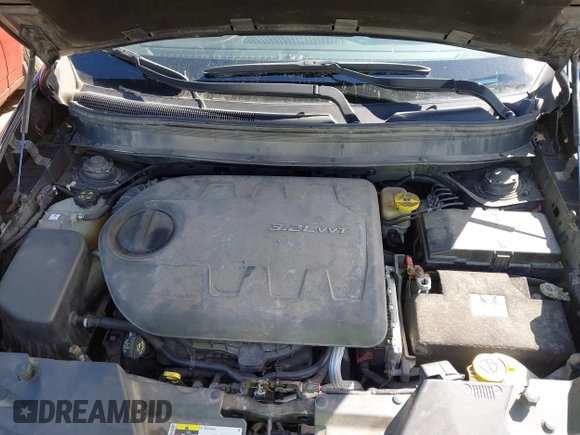 2014 Jeep Cherokee Trailhawk with VIN 1C4PJMBS3EW127749, listed as a IAAI auction lot 41836617 with 207,002 mi miles and . Bid and sale history available at DreamBid. Image 10.