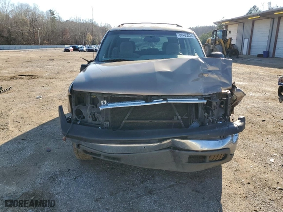 2003 Chevrolet Tahoe LS with VIN 1GNEC13V63R130396, listed as a Copart auction lot 86105634 with 266,238 mi miles and Salvage Title. Bid and sale history available at carsss.com. Image 5.