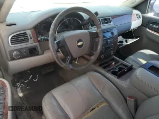 2007 Chevrolet Suburban LT with VIN 3GNFC16097G300308, listed as a Copart auction lot 84014154 with 168,618 mi miles and Salvage title. Bid and sale history available at DreamBid. Image 8.