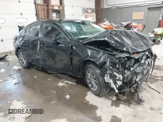 2024 Mazda 3 S z VIN 3MZBPAAM0RM423700, wystawiony jako IAAI lot #41597191 z przebiegiem 4 920 mil mil oraz . Historia ofert i sprzedaży dostępna na DreamBid. Obrazek 1.