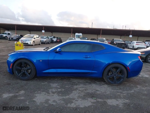 2018 Chevrolet Camaro 1LT with VIN 1G1FB1RX1J0140367, listed as a IAAI auction lot 41252986 with NaN miles. Bid and sale history available at carsss.com. Image 15.