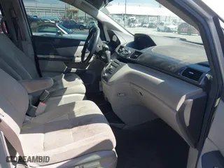 2014 Honda Odyssey LX with VIN 5FNRL5H24EB008838, listed as a IAAI auction lot 41987432 with 276,432 mi miles. Bid and sale history available at carsss.com. Image 5.