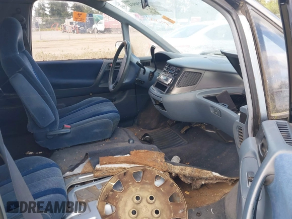 1991 Toyota Previa z VIN JT3AC22S3M0010182, wystawiony jako IAAI lot #42250934 z przebiegiem 301 517 mil mil oraz . Historia ofert i sprzedaży dostępna na DreamBid. Obrazek 5.