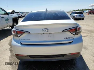2016 Hyundai Sonata Hybrid SE with VIN KMHE24L11GA008782, listed as a Copart auction lot 61579313 with 159,171 mi miles. Bid and sale history available at carsss.com. Image 6.