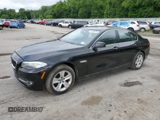 2013 BMW 5 Series 528i xDrive with VIN WBAXH5C52DDW12580, listed as a Copart auction lot 64138475 with 125,064 mi miles and Clean title. Bid and sale history available at DreamBid. Image 1.