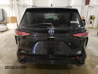 2023 Toyota Sienna XSE with VIN 5TDDSKFC6PS098273, listed as a Copart auction lot 52543255 with 27,091 mi miles and Salvage title. Bid and sale history available at DreamBid. Image 6.
