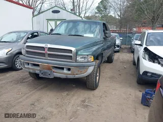 1998 Dodge Ram 1500 with VIN 3B7HF13ZXWG137601, listed as a IAAI auction lot 41823656 with 204,635 mi miles. Bid and sale history available at carsss.com. Image 2.