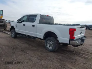 2018 Ford Super Duty F-250 SRW XL with VIN 1FT7W2BTXJEB32087, listed as a IAAI auction lot 41947573 with 188,909 mi miles. Bid and sale history available at carsss.com. Image 3.