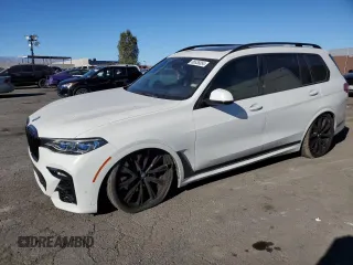 2020 BMW X7 M50i z VIN 5UXCX6C08L9D43986, wystawiony jako Copart lot #86536054 z przebiegiem 48 132 mil mil oraz Szkoda całkowita • Salvage title. Historia ofert i sprzedaży dostępna na DreamBid. Obrazek 1.