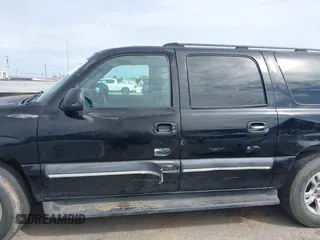 2003 Chevrolet Suburban LS with VIN 3GNEC16T03G334122, listed as a IAAI auction lot 41860521 with 195,648 mi miles. Bid and sale history available at carsss.com. Image 14.