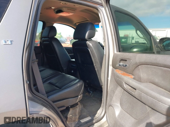 2007 Chevrolet Tahoe LS z VIN 1GNFC13027R231885, wystawiony jako IAAI lot #42750247 z przebiegiem 167 072 mil mil oraz . Historia ofert i sprzedaży dostępna na DreamBid. Obrazek 8.