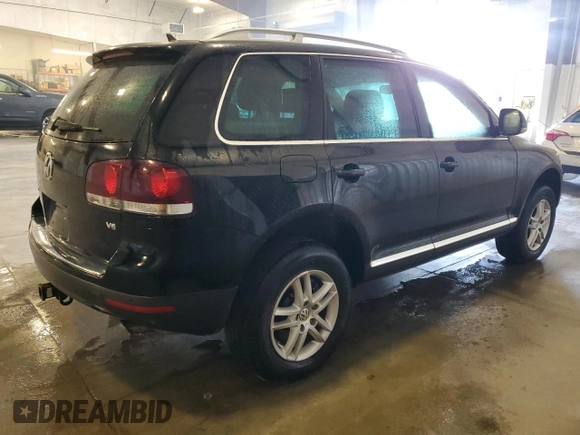 2009 Volkswagen Touareg VR6 z VIN WVGBE77L29D015958, wystawiony jako Copart lot #52019505 z przebiegiem 179 339 mil mil oraz Czysty tytuł • Clean title. Historia ofert i sprzedaży dostępna na DreamBid. Obrazek 3.