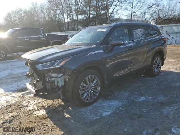 2022 Toyota Highlander Platinum with VIN 5TDFZRBH6NS177826, listed as a Copart auction lot 41782275 with 52,041 mi miles and Salvage Title. Bid and sale history available at carsss.com. Image 1.