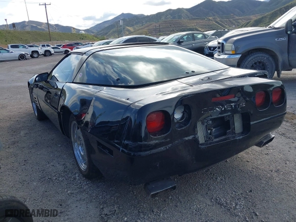 1992 Chevrolet Corvette with VIN 1G1YY23P7N5115133, listed as a IAAI auction lot 41797315 with 138,579 mi miles. Bid and sale history available at carsss.com. Image 3.